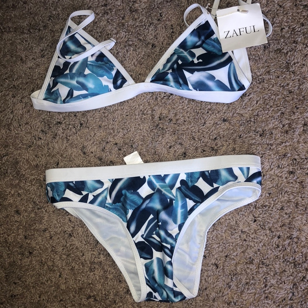 Bathing suit